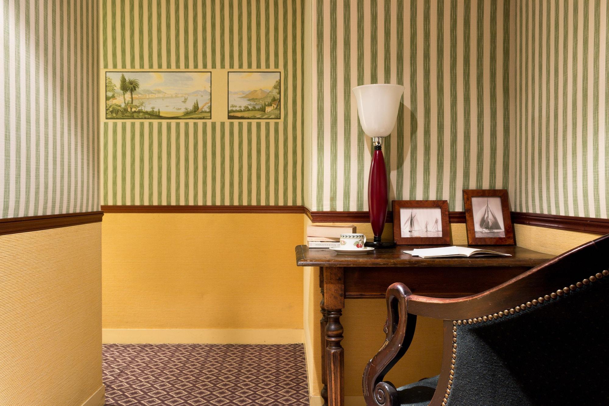 Hotel Le Relais Saint Sulpice Parigi Esterno foto