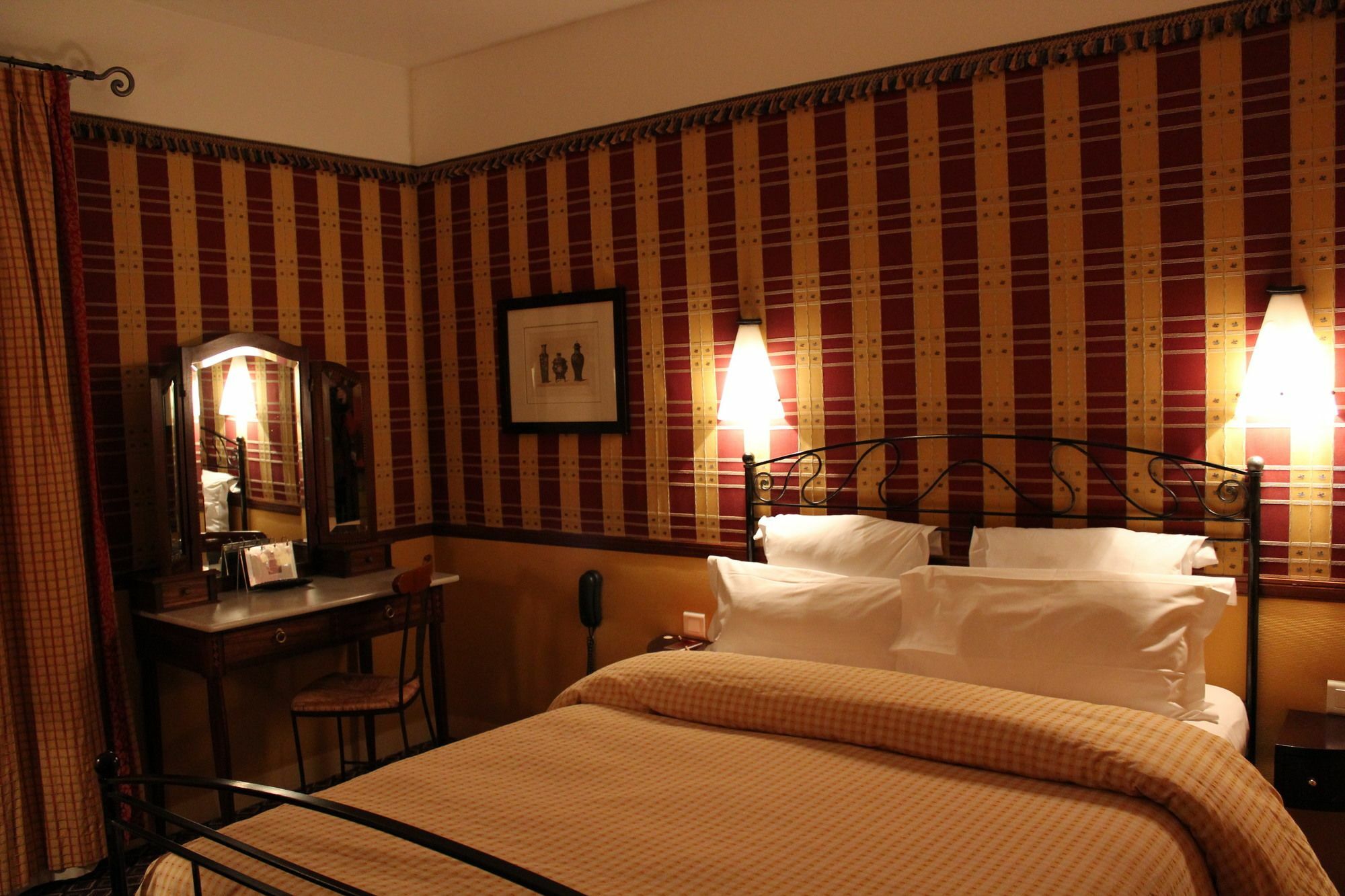 Hotel Le Relais Saint Sulpice Parigi Esterno foto