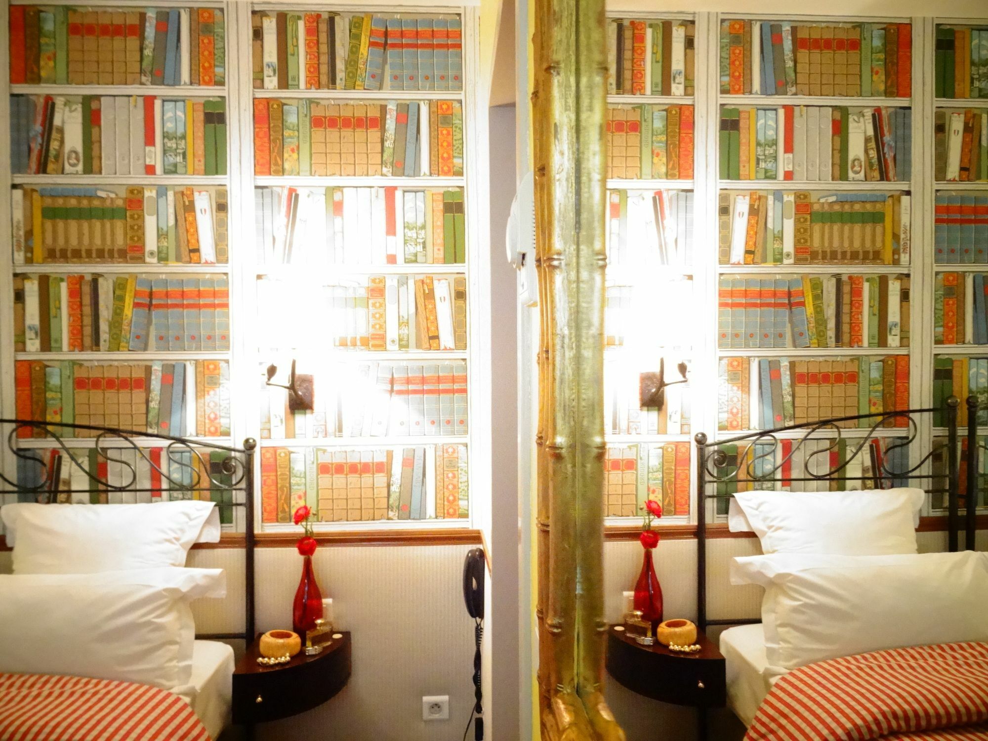 Hotel Le Relais Saint Sulpice Parigi Esterno foto