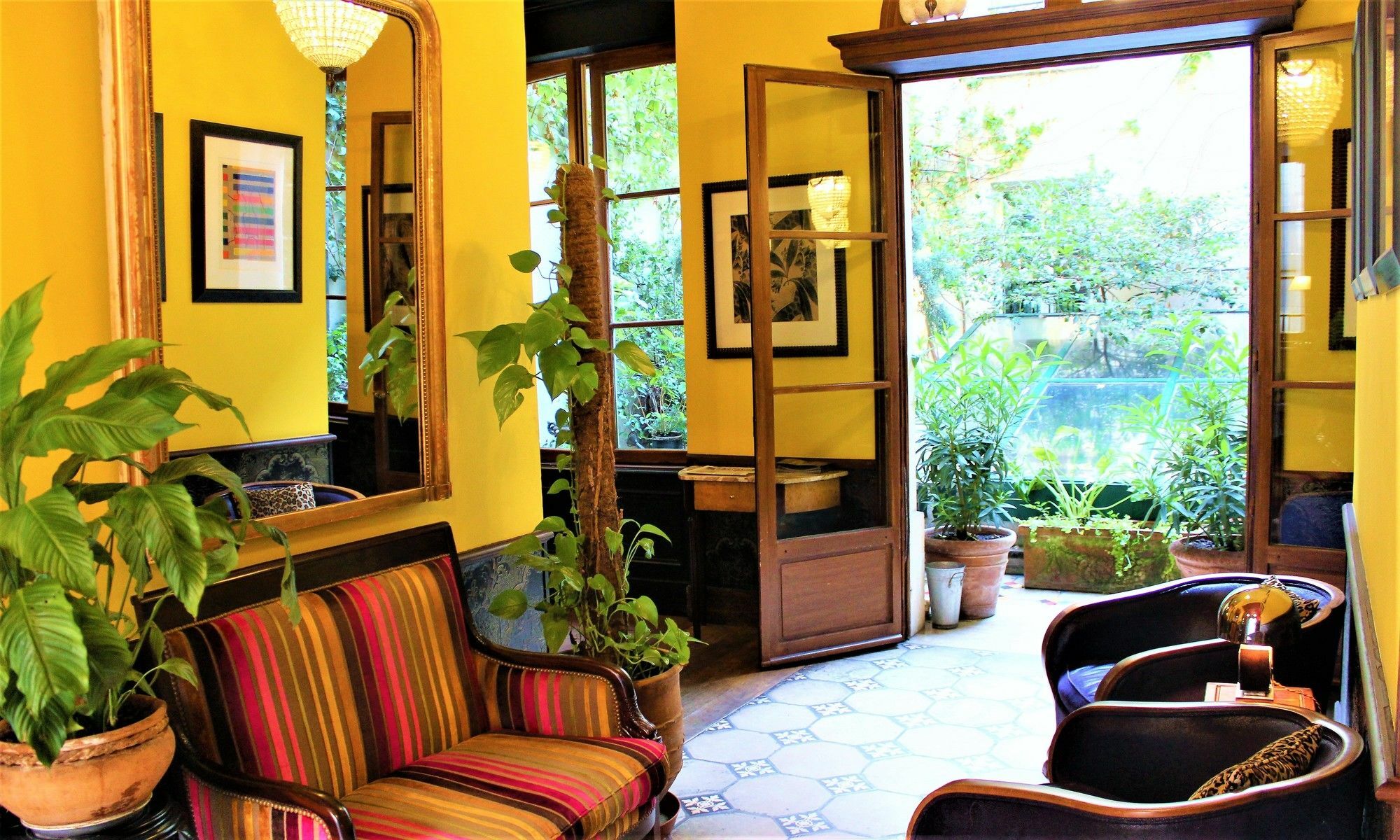 Hotel Le Relais Saint Sulpice Parigi Esterno foto